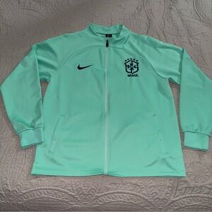 ••• SOLD ••• Nike Brazil Strike Track Jacket Pistachio Green Men’s Size Large
